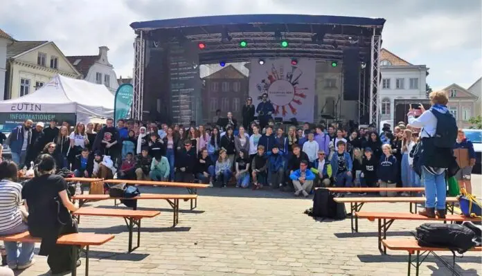 Digital Soundscapes 130 Schüler neu